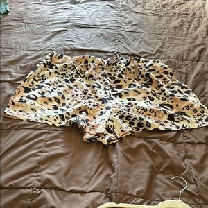 Cute high waist shorts